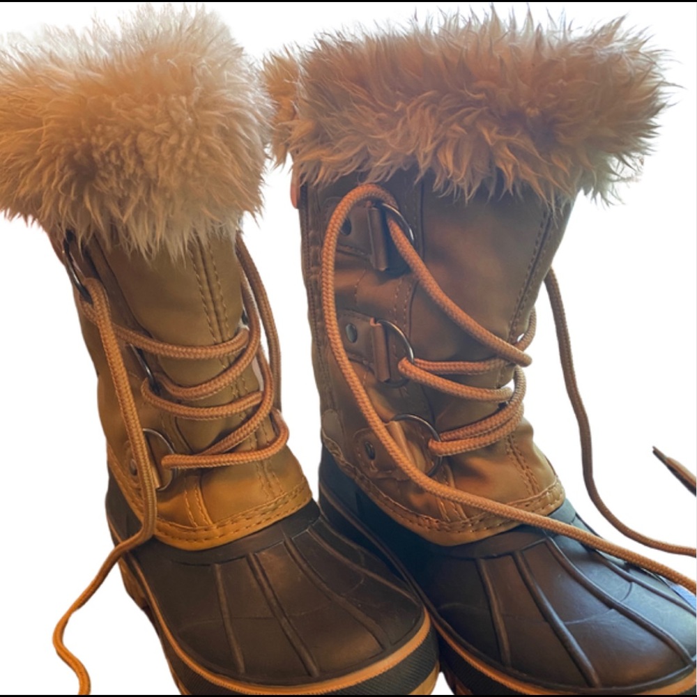 Girls, Dream Paris, size 10, tan and khaki snow boots